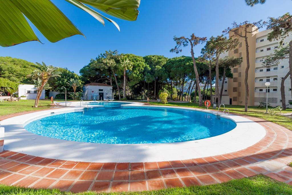 Apartamento Club Algaida Beach Apartment Sitio de Calahonda Ngoại thất bức ảnh