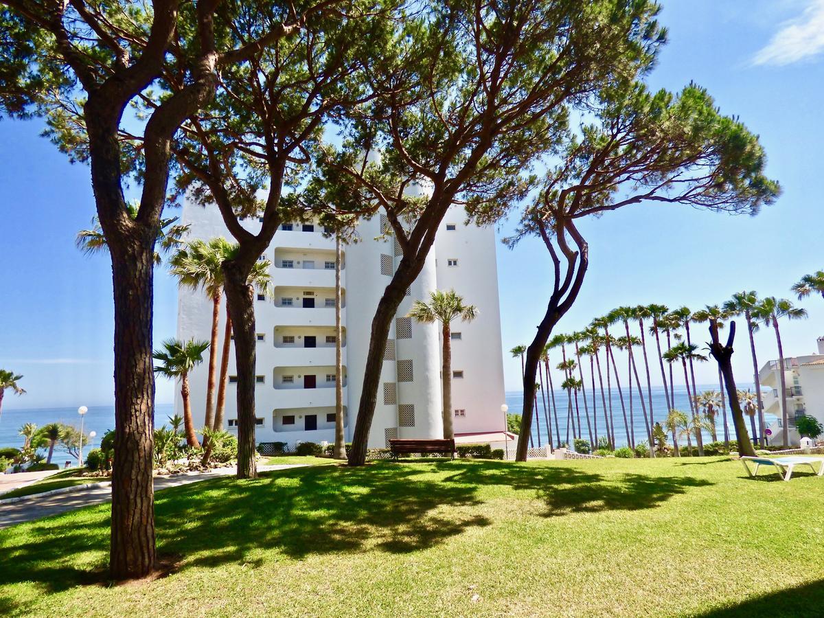 Apartamento Club Algaida Beach Apartment Sitio de Calahonda Ngoại thất bức ảnh