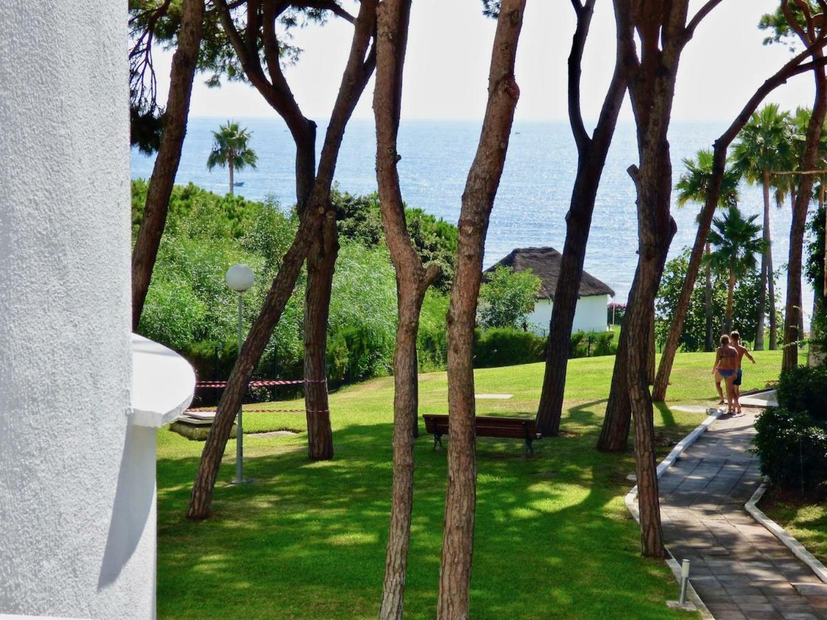 Apartamento Club Algaida Beach Apartment Sitio de Calahonda Ngoại thất bức ảnh